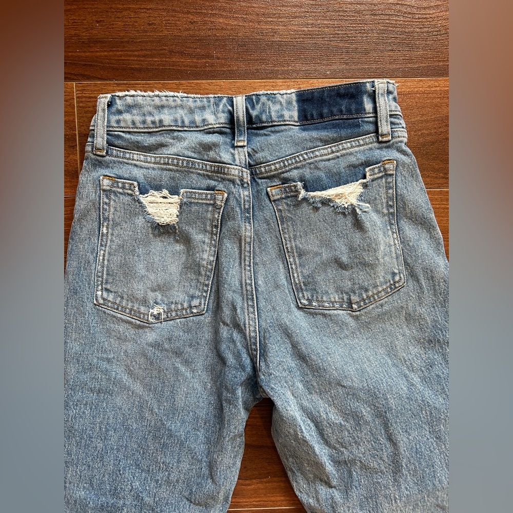 Abercrombie & Fitch Curve Love Mom Jeans - Picture 4 of 4